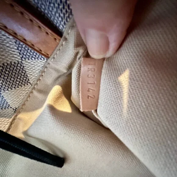 Louis Vuitton Damier Azur Medium Bag Figheri PM - Picture 7 of 13